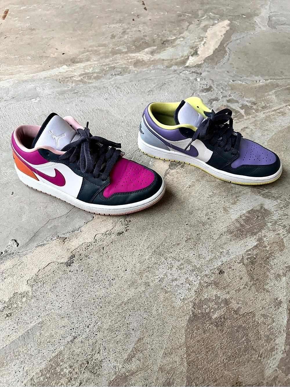 Nike Air Jordan 1 Low SE "Mismatched" (Purple/Magenta)
Style Code: DJ4342-400